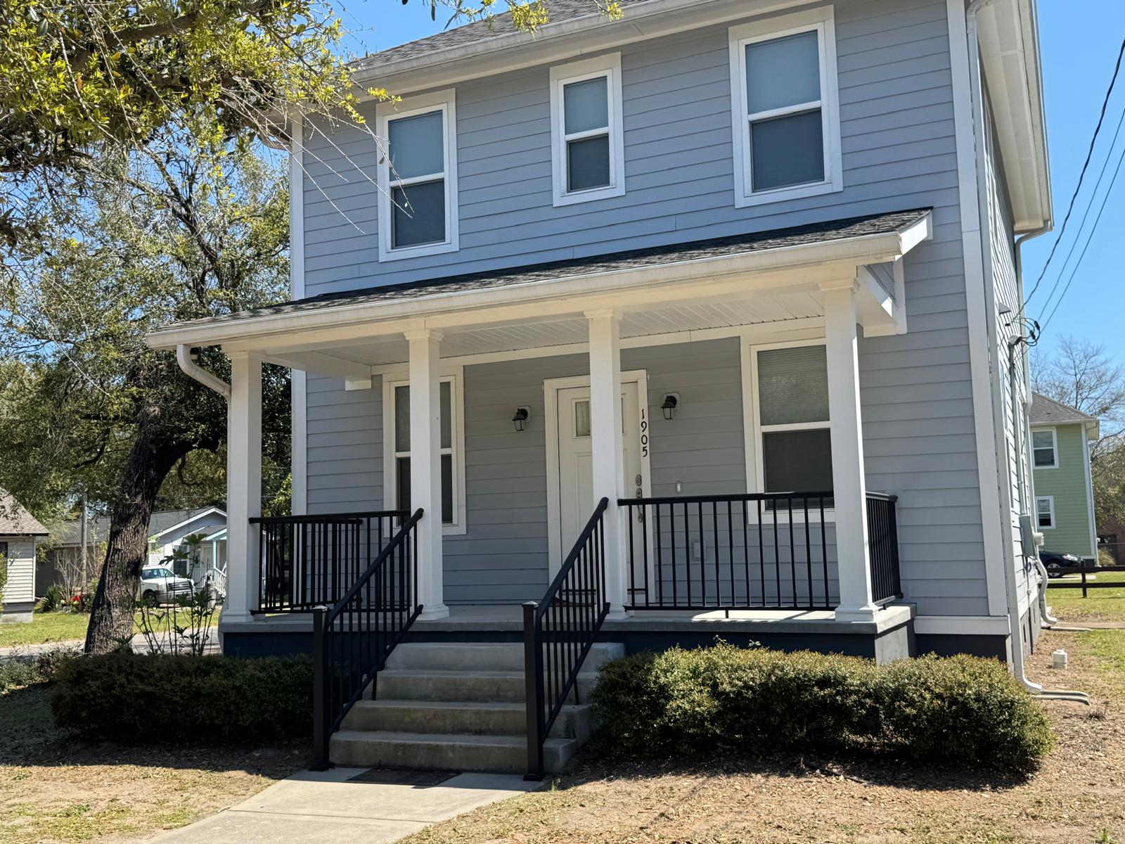 1905 Grayson Street